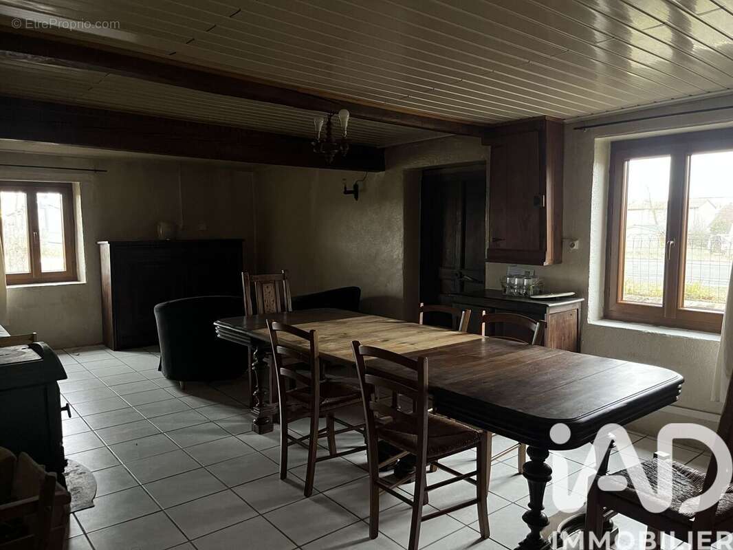 Photo 6 - Maison à SAINT-ETIENNE-LE-MOLARD