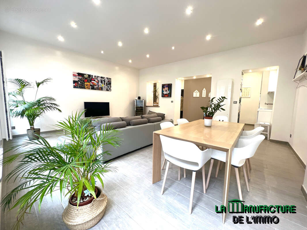 Appartement à SAINT-ETIENNE