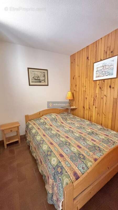 Appartement à ROQUEBRUNE-SUR-ARGENS