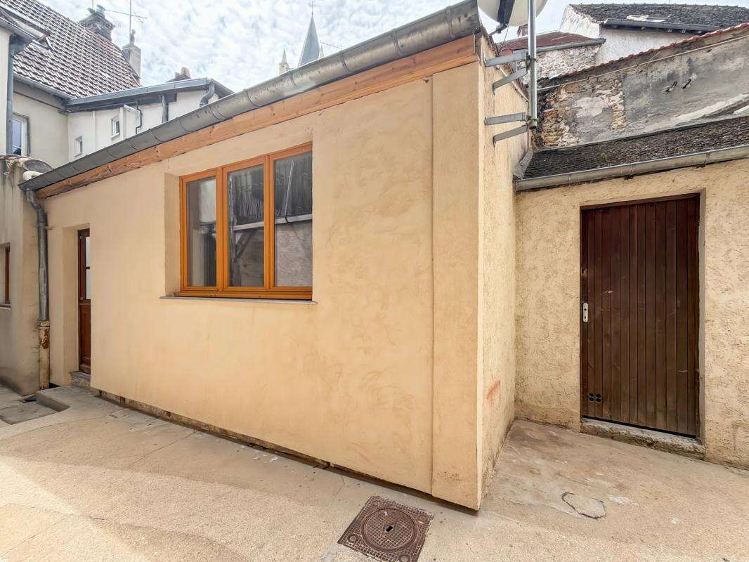 Maison à MONTFORT-L'AMAURY