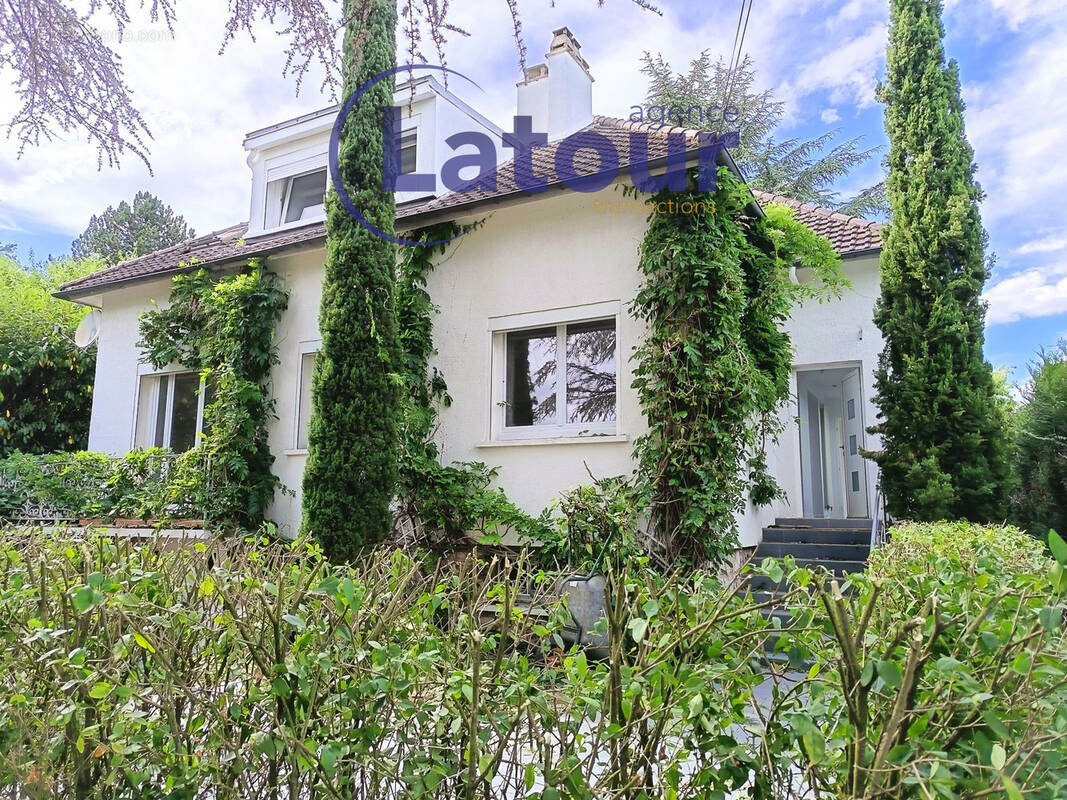 Maison à ABLIS