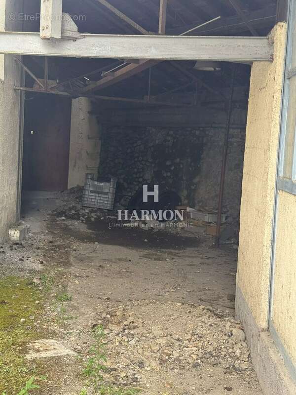 Harmon a vendre : Atelier   Oloron-Sainte-Marie - photo 10