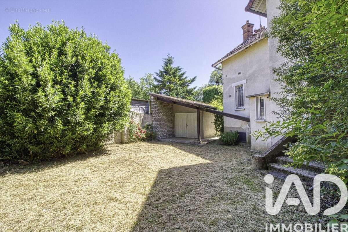 Photo 3 - Maison à MALESHERBES