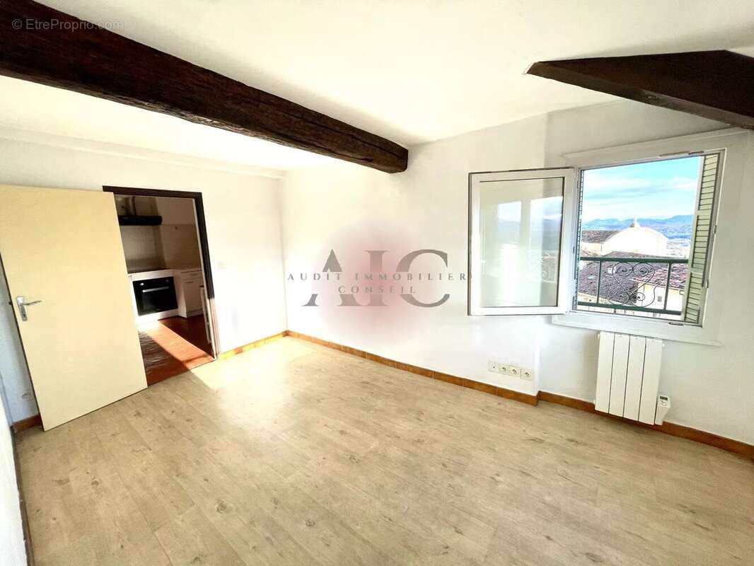 Appartement à FAYENCE