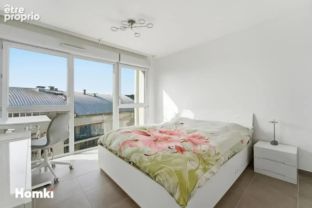 Antibes – Dernier étage – Duplex 4 pièces lumineux avec grande terrasse et double garage fermé - photo 9