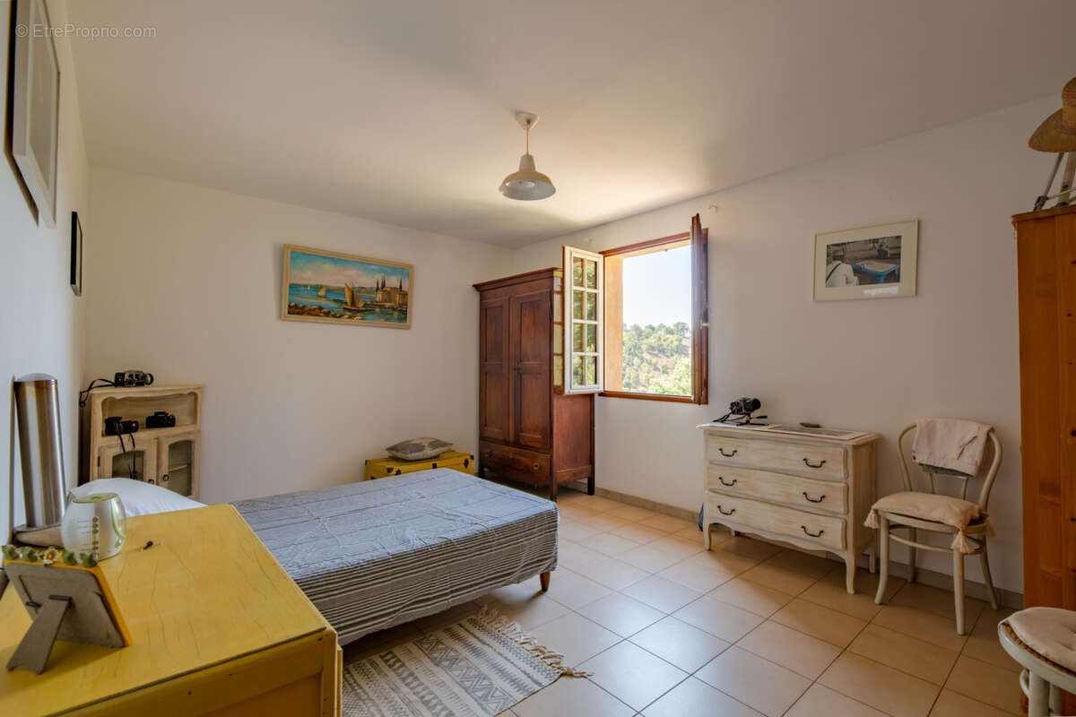 Maison à PLAN-DE-LA-TOUR