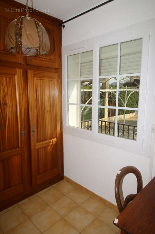 Maison à FONTVIEILLE