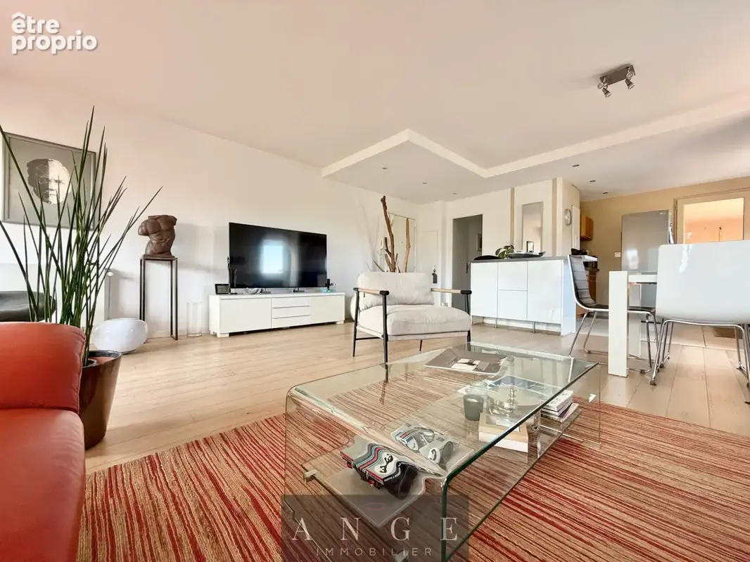 Appartement standing t4 - 92m2 - terrasse - ascenseur - parking residence - le pradet centre - photo 2