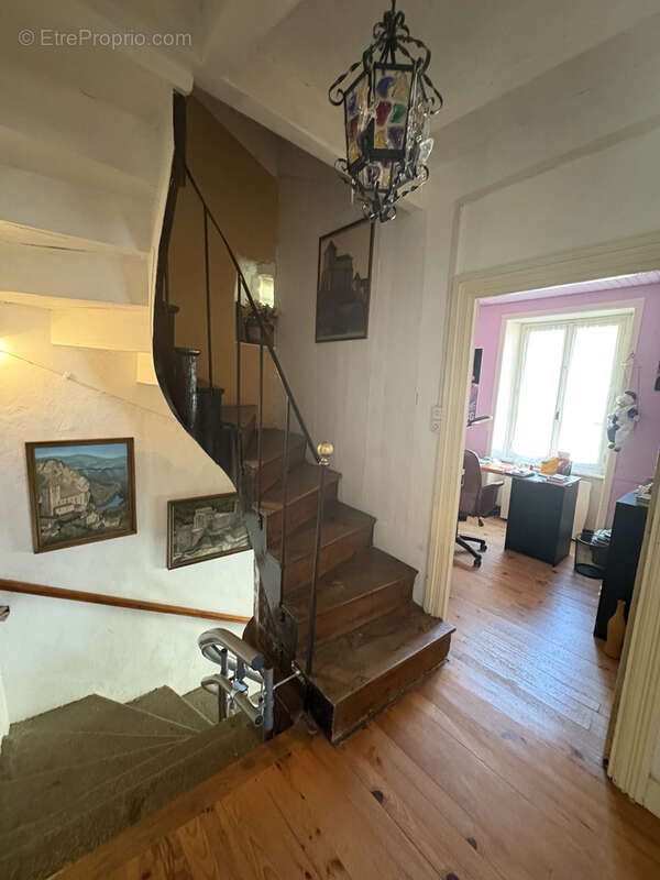Maison à ISSERTEAUX