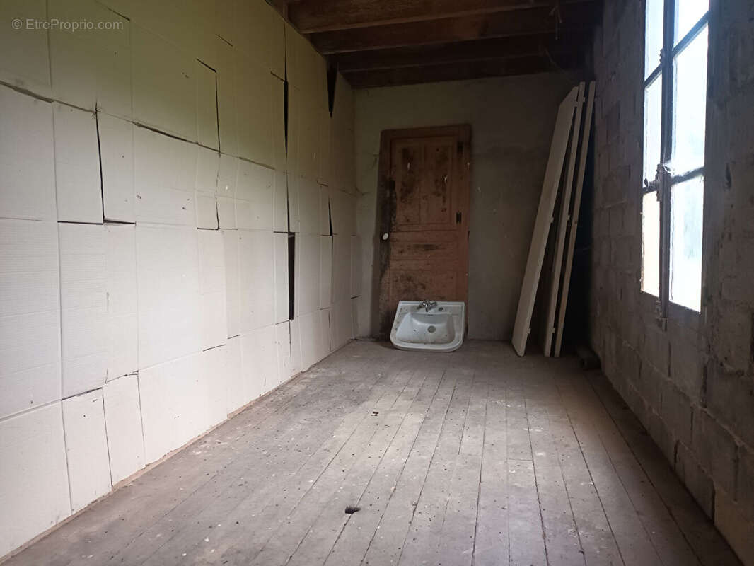 Maison à LANDELLES-ET-COUPIGNY