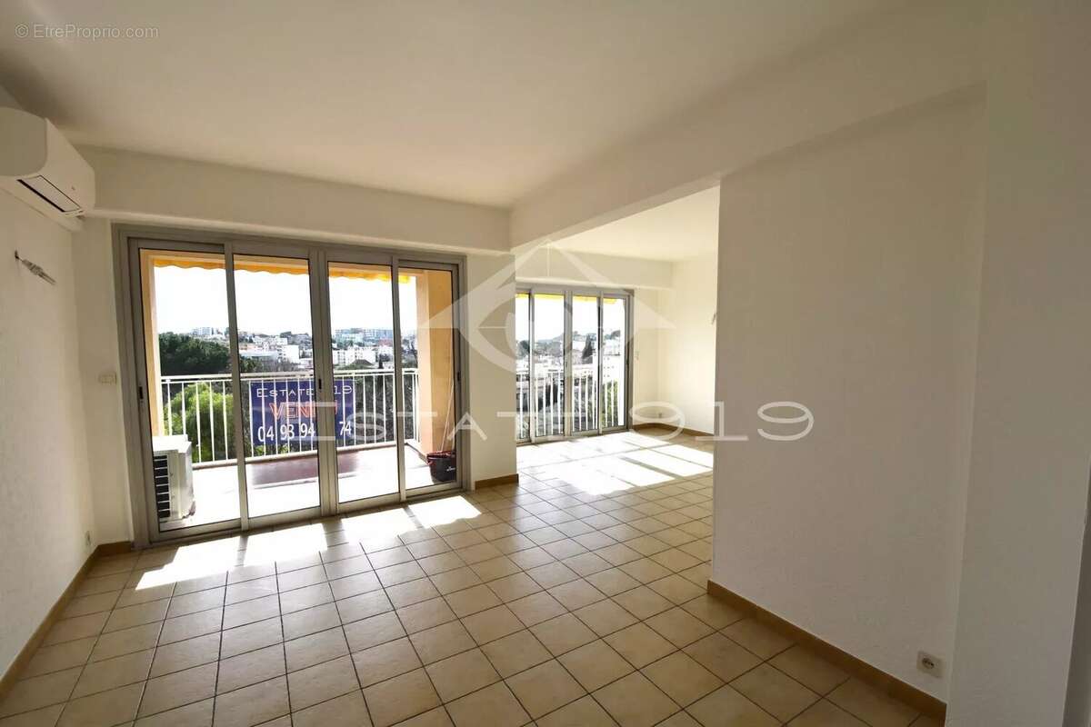 Appartement à LE CANNET