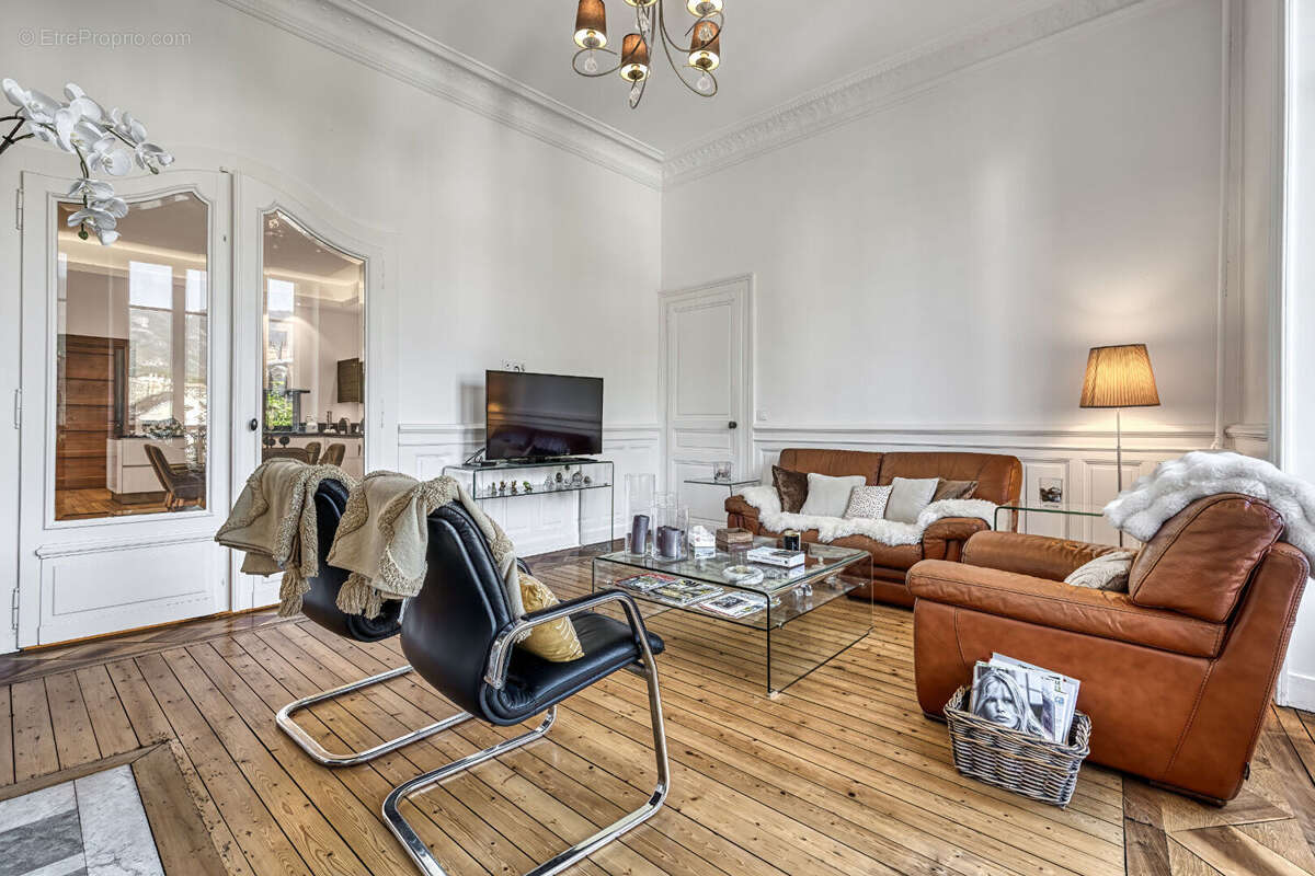 Appartement à AIX-LES-BAINS