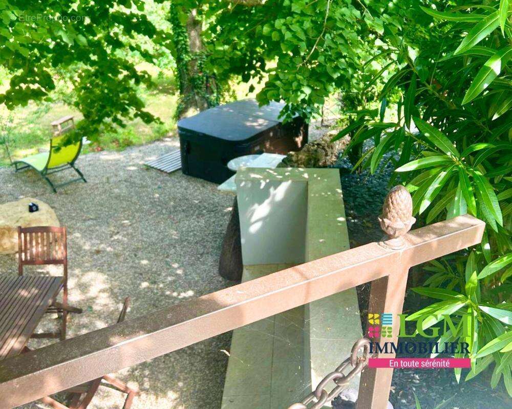 Maison à PLAN-DE-LA-TOUR