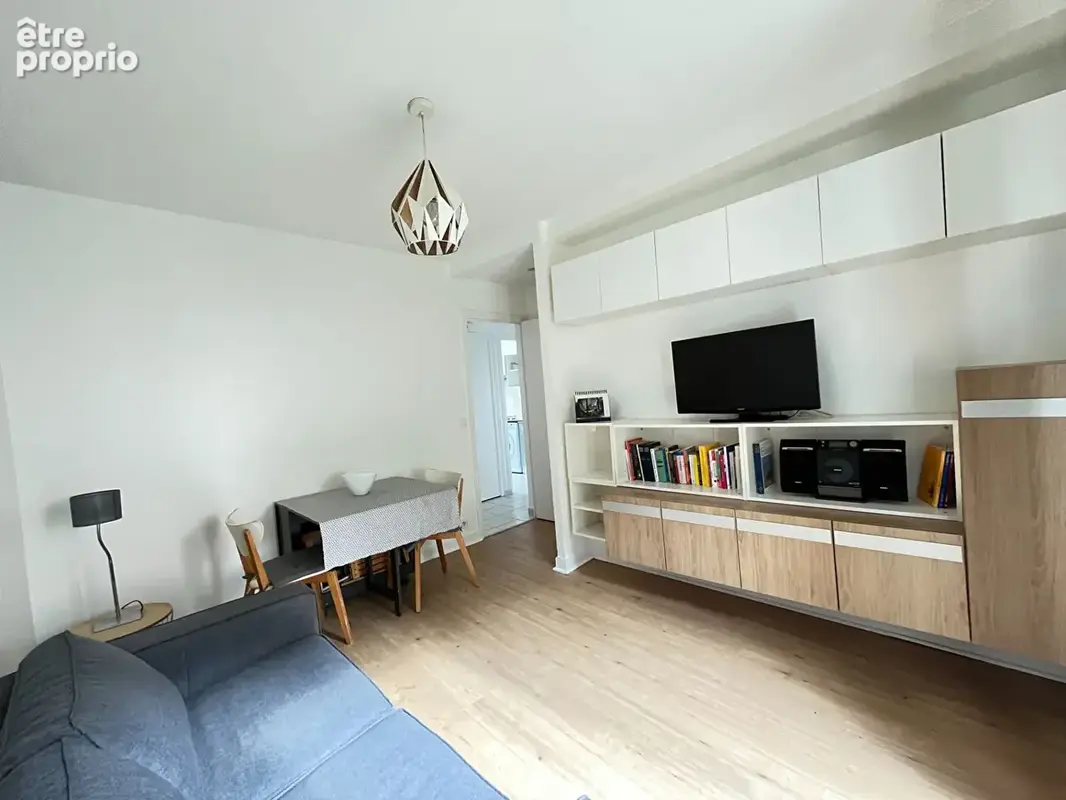Appartement Suresnes / 2 pièces 31,47 m2 /  Idéalement situé - photo 2