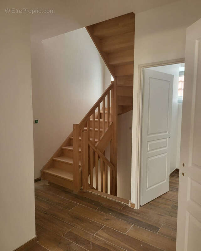 Appartement à BYANS-SUR-DOUBS