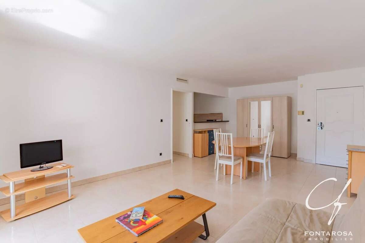 Appartement à SAINT-RAPHAEL