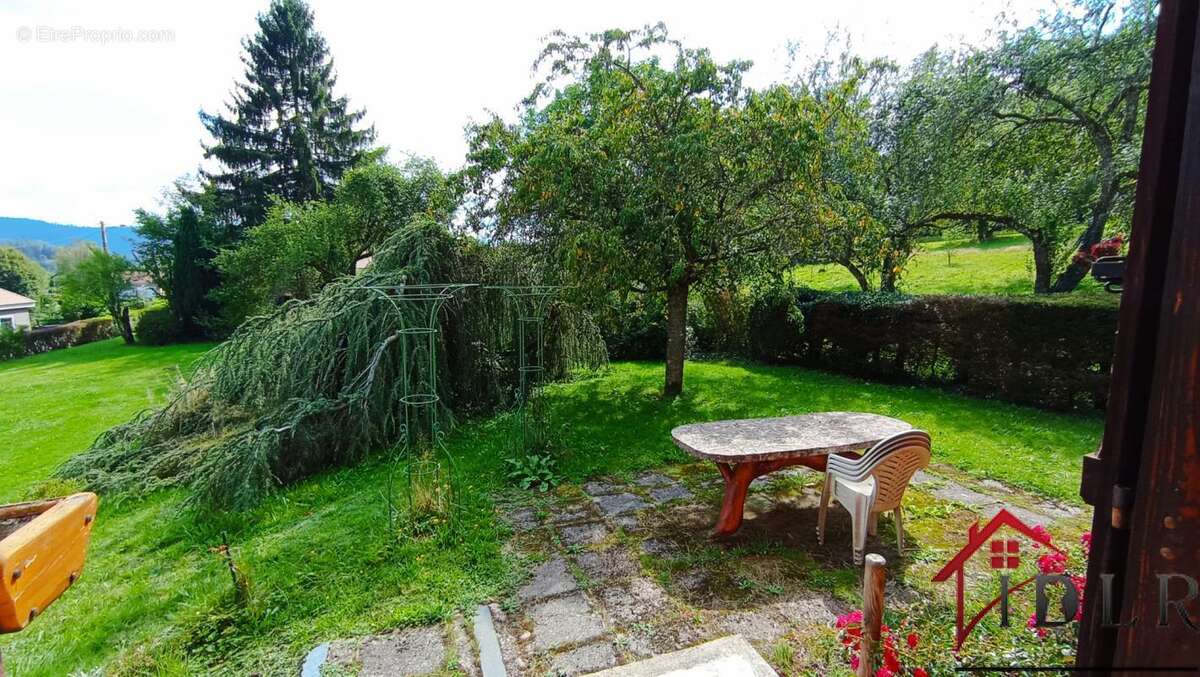 Maison à BROUVELIEURES