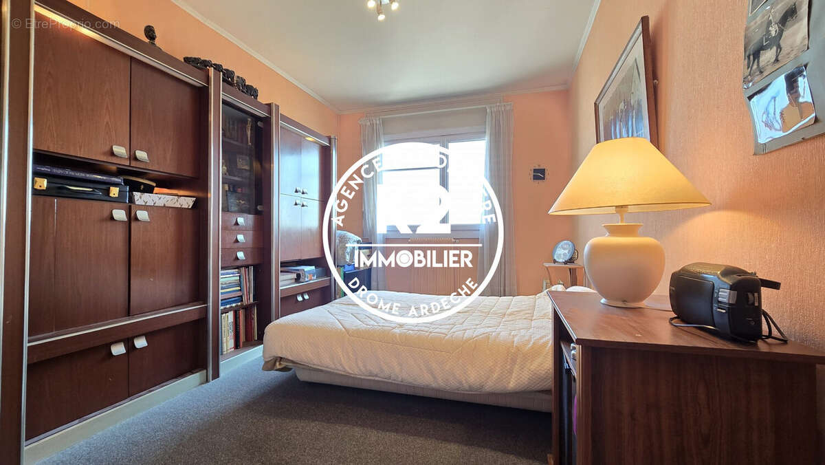 Appartement 102 m² à Montelimar  - photo 7
