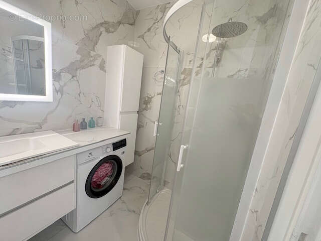 Appartement à VALLAURIS