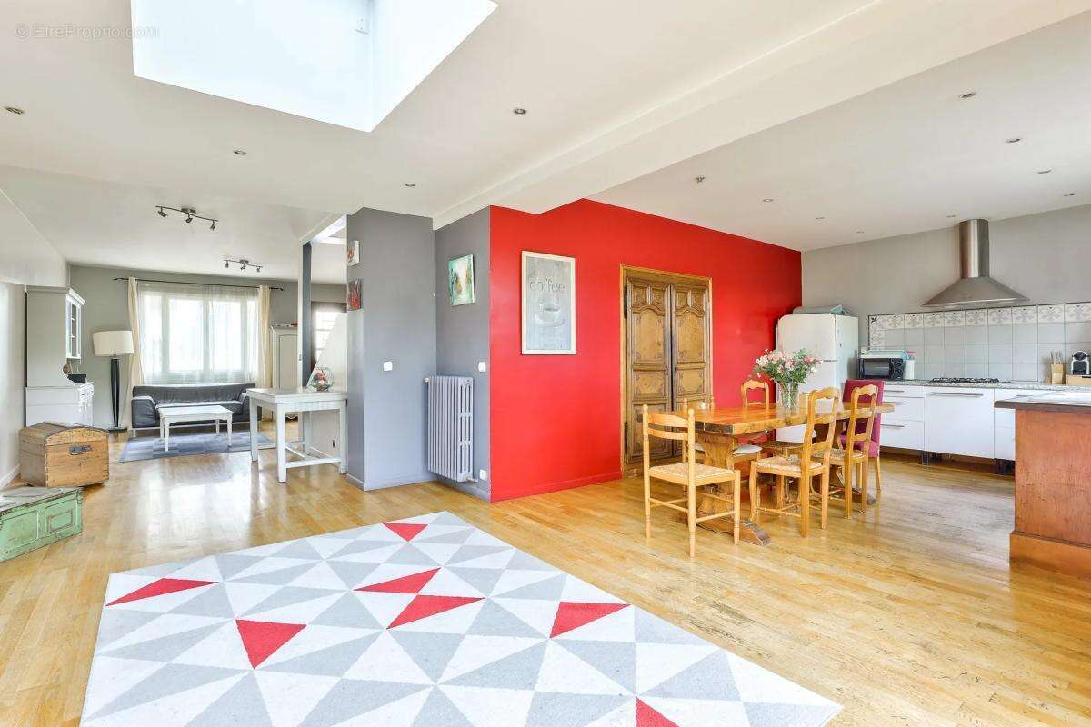 Maison à DEUIL-LA-BARRE