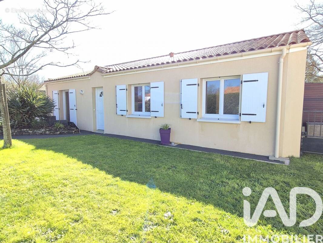 Photo 1 - Maison à SALIGNY