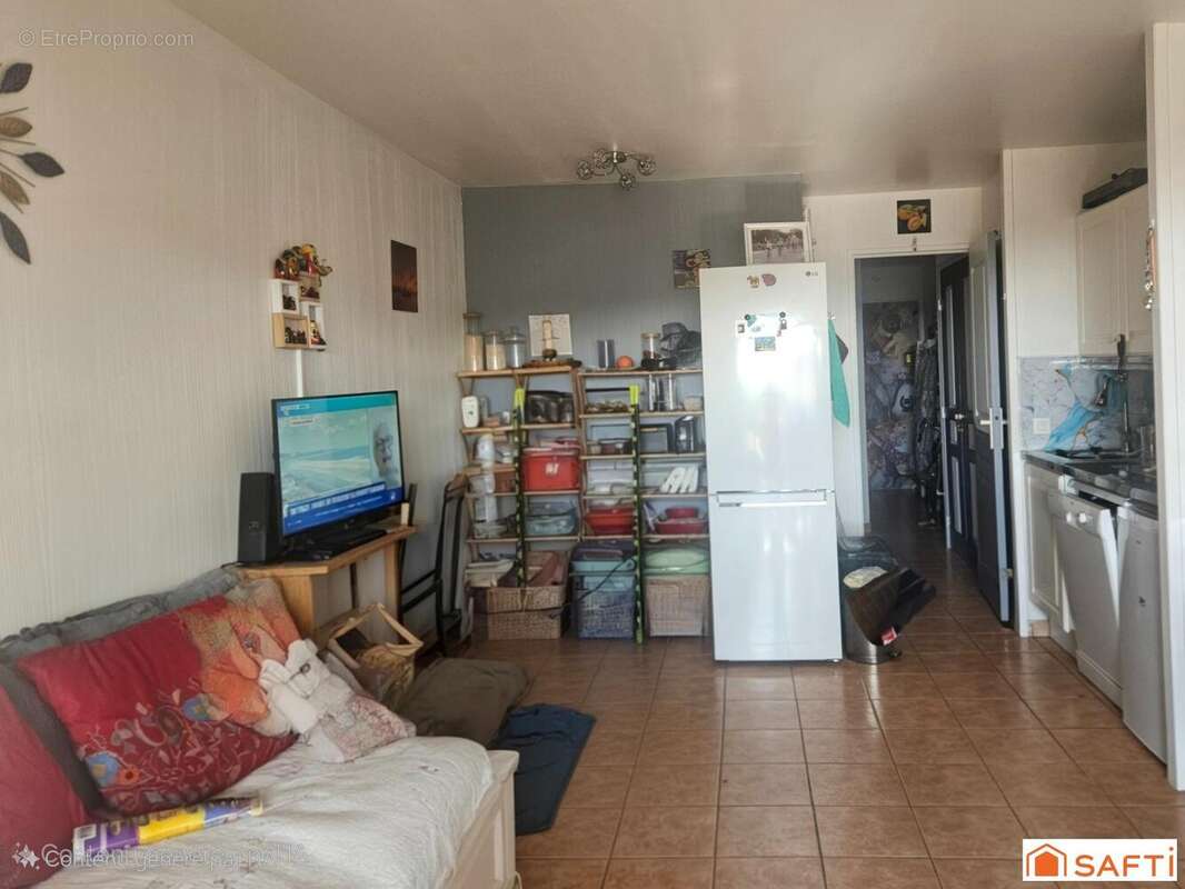 Photo 2 - Appartement à ROQUEBRUNE-SUR-ARGENS