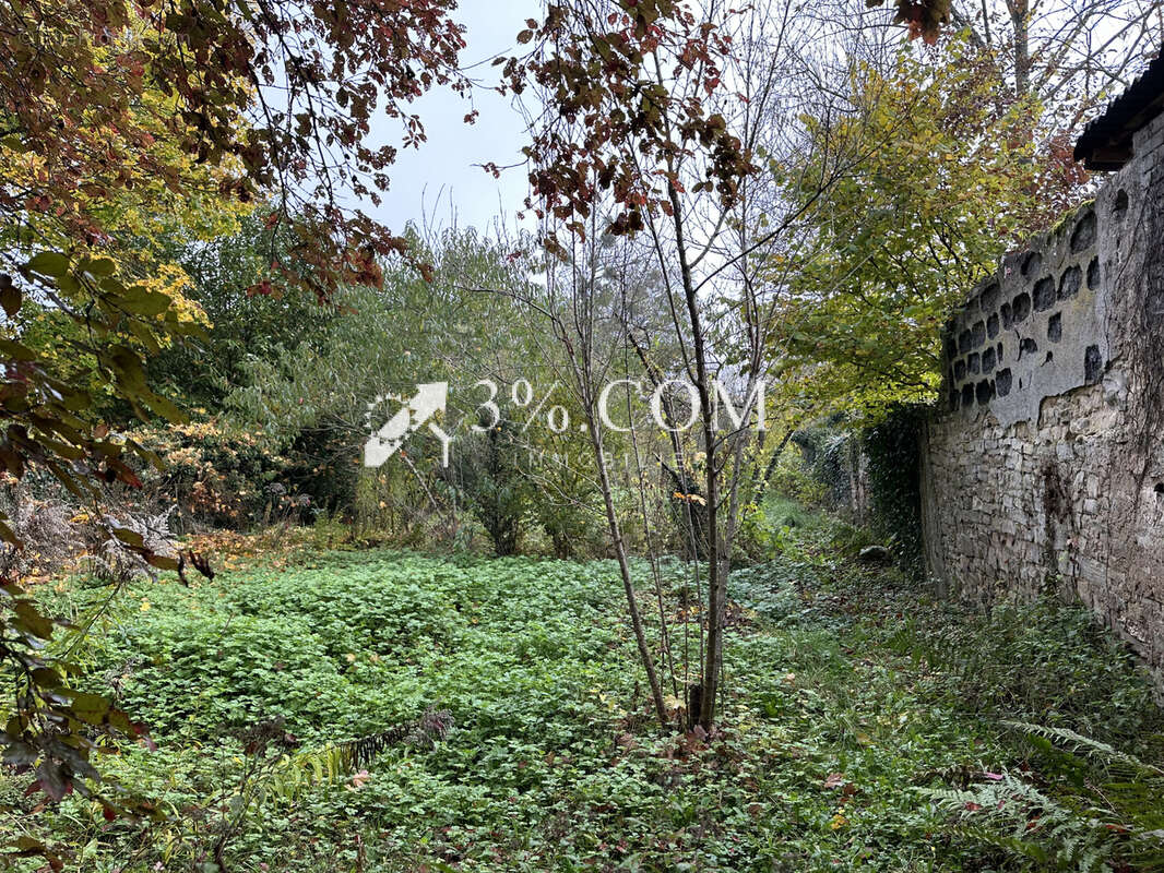 Appartement à MIRECOURT