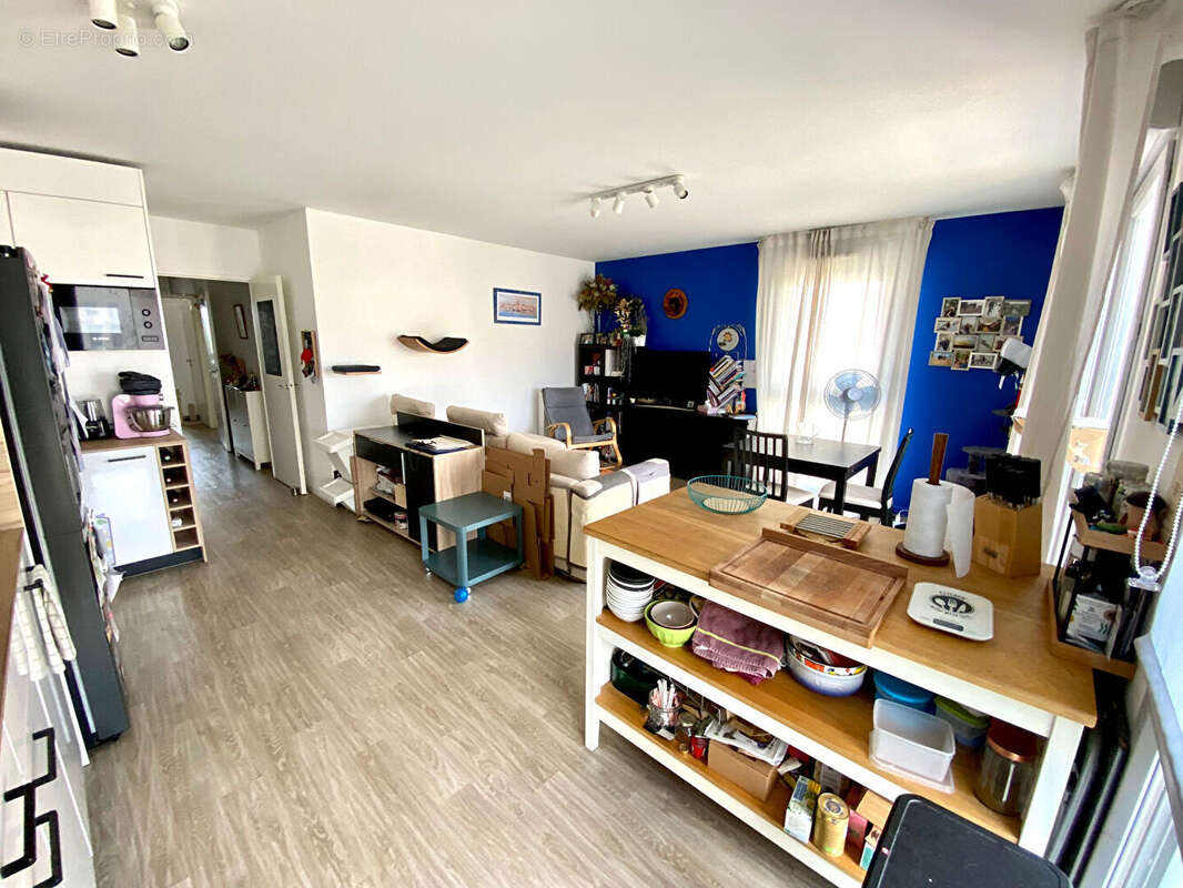 Appartement à SARTROUVILLE