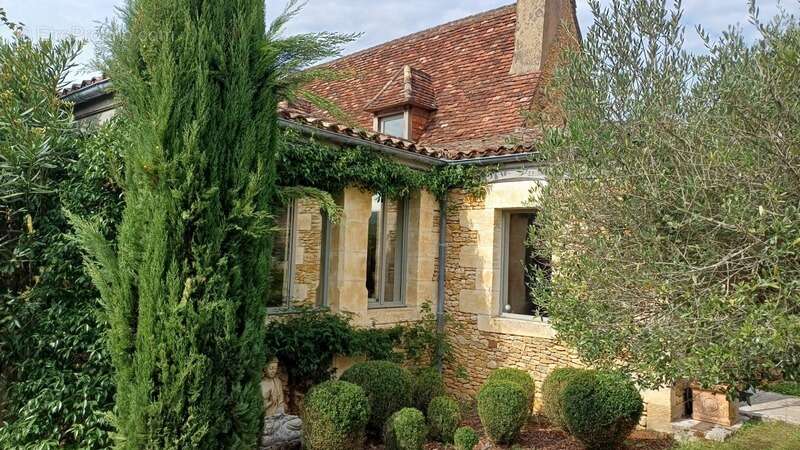 Maison à SAINTE-ALVERE