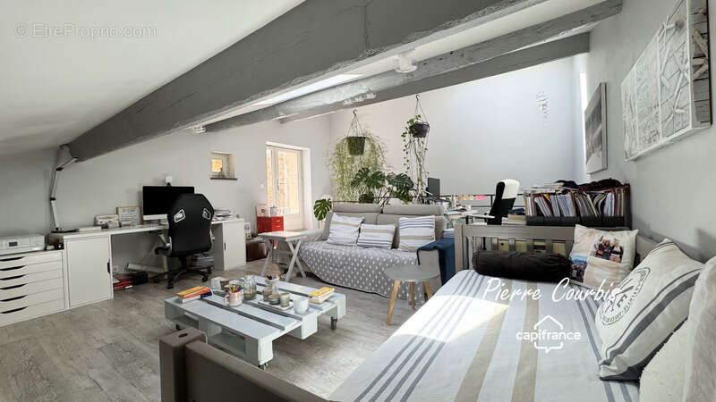 Maison à POUILLY-LE-MONIAL