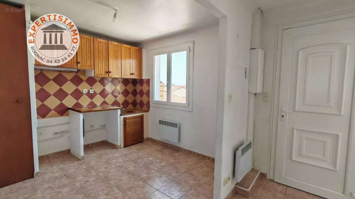 Appartement à CHATEAUNEUF-LES-MARTIGUES