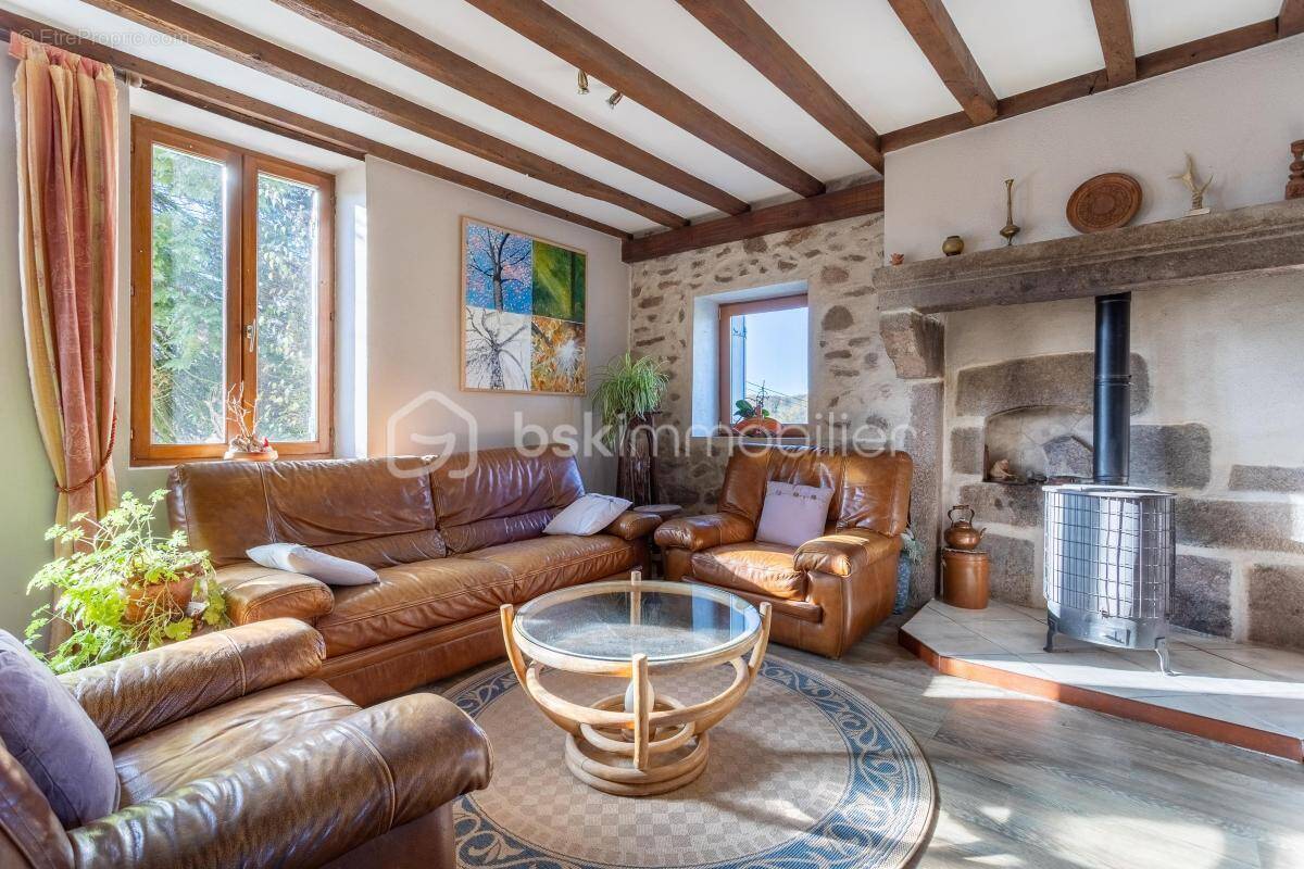 Maison à LAPEYROUSE