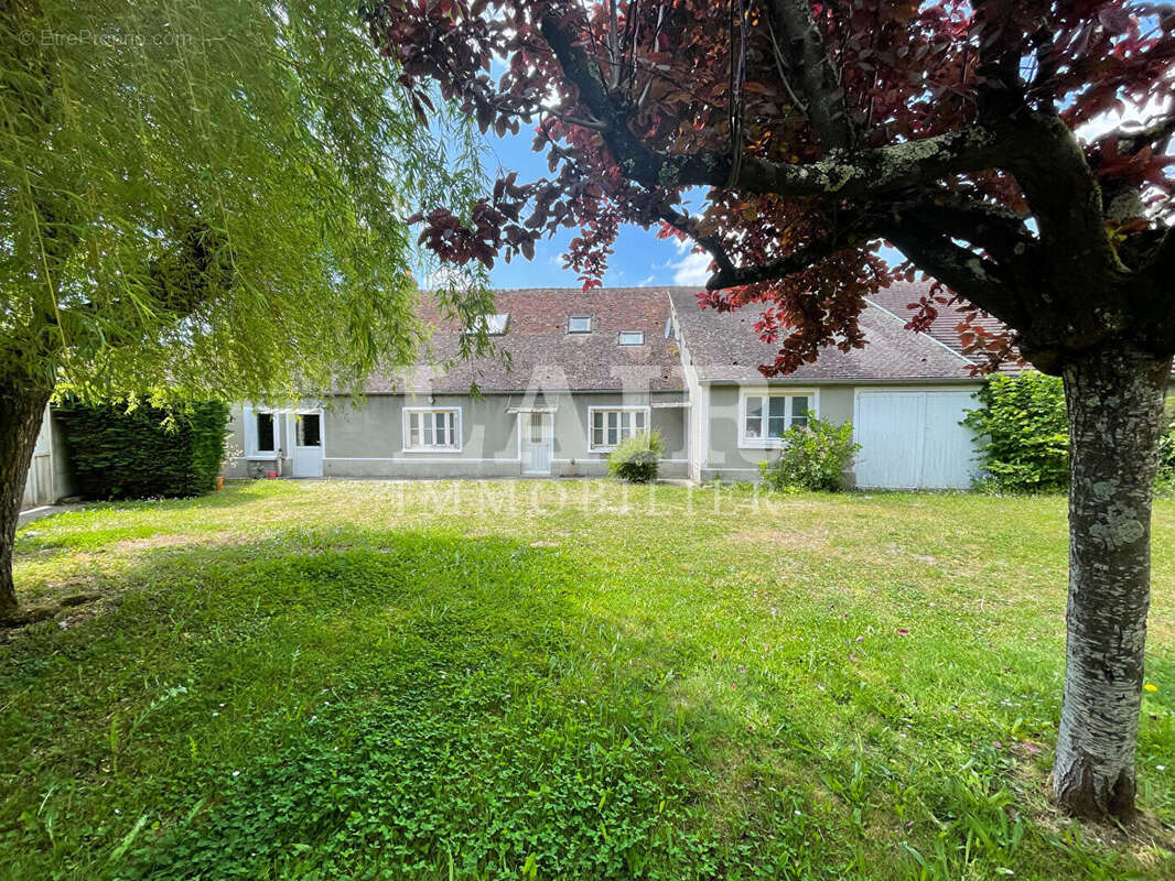 Maison à MAUVES-SUR-HUISNE