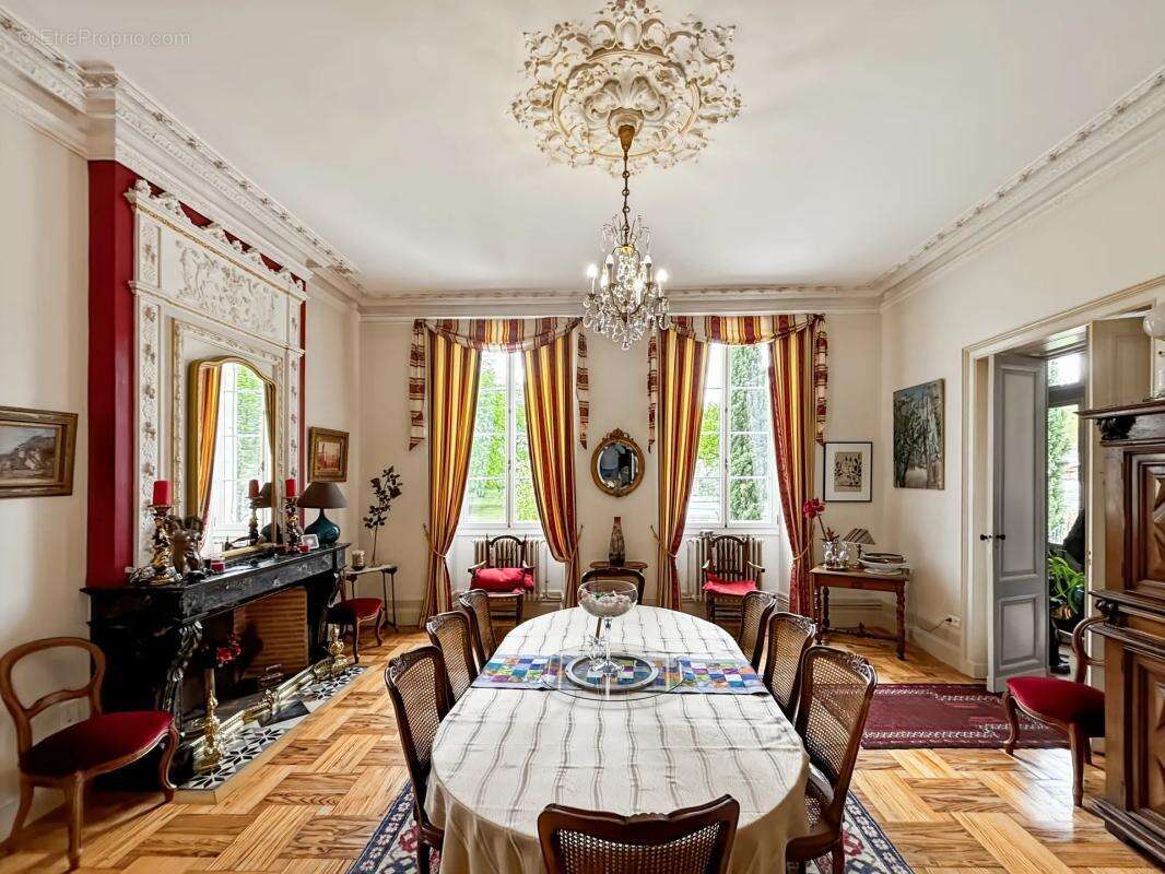 Maison à SAINT-SYMPHORIEN