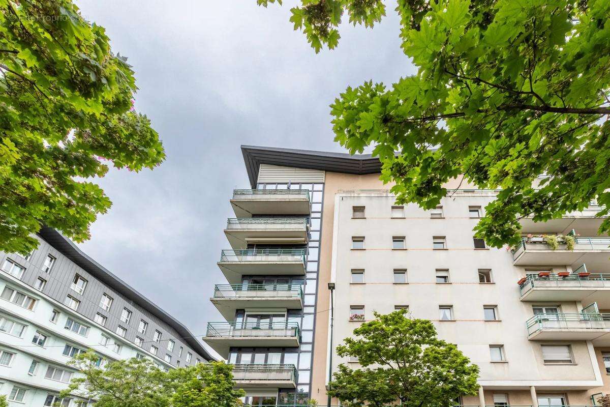 Appartement à CLICHY
