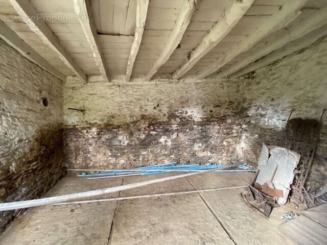 Ancien corps de ferme renover sur terrain de 3109 m2 - photo 15