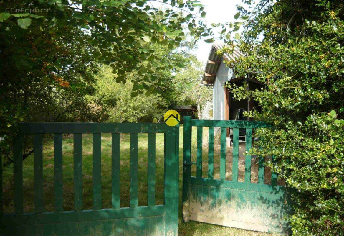 Maison à DUN-LE-PALESTEL