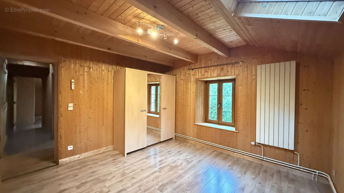 Maison à TAINTRUX