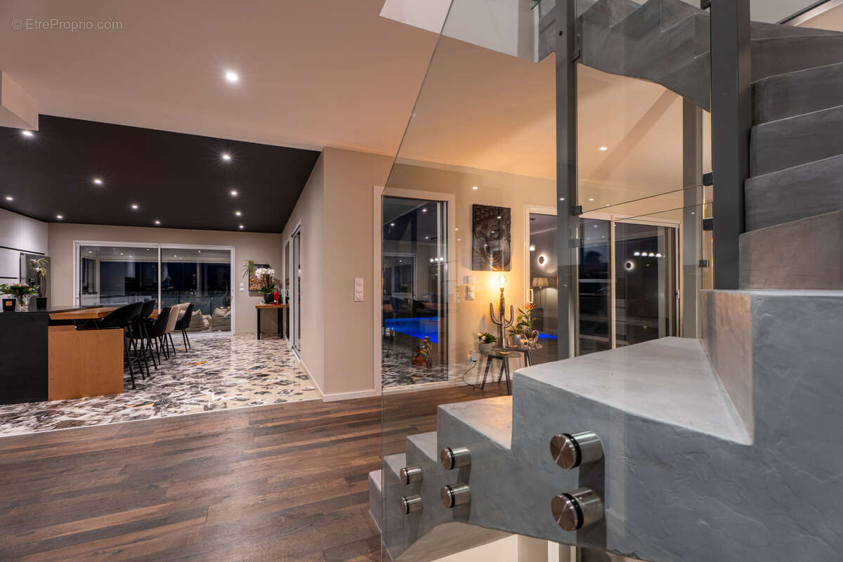 Maison à DIVONNE-LES-BAINS