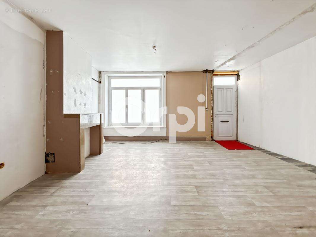 Maison à SAINT-MARTIN-BOULOGNE