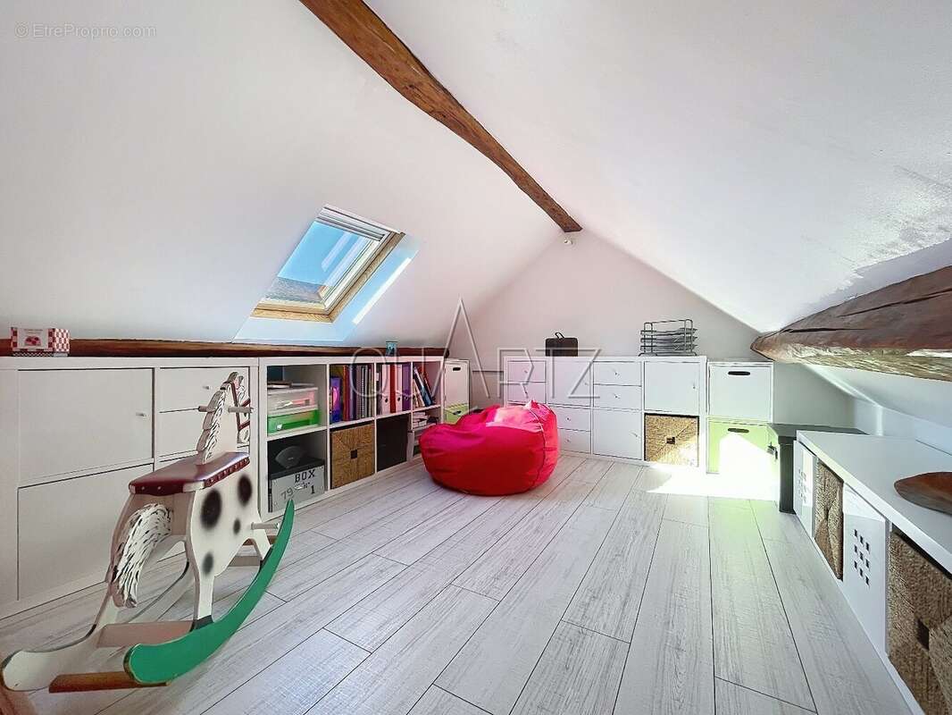Maison à MARINES