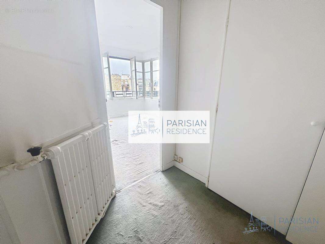 Appartement à PARIS-7E