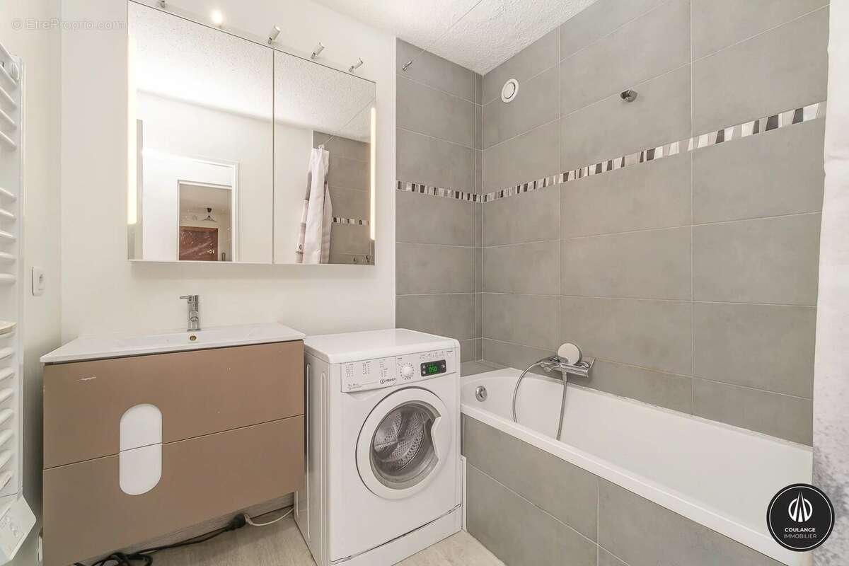 Appartement à MARSEILLE-9E