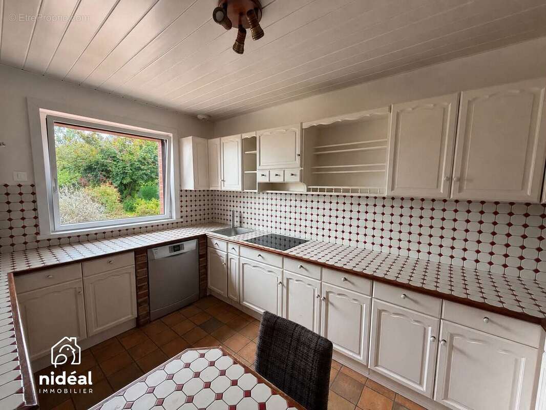 Maison 93 m² à Leval  - photo 7