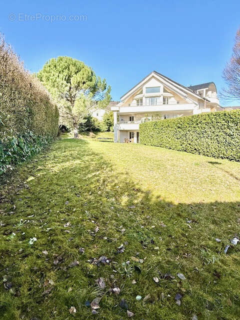 Appartement à DIVONNE-LES-BAINS