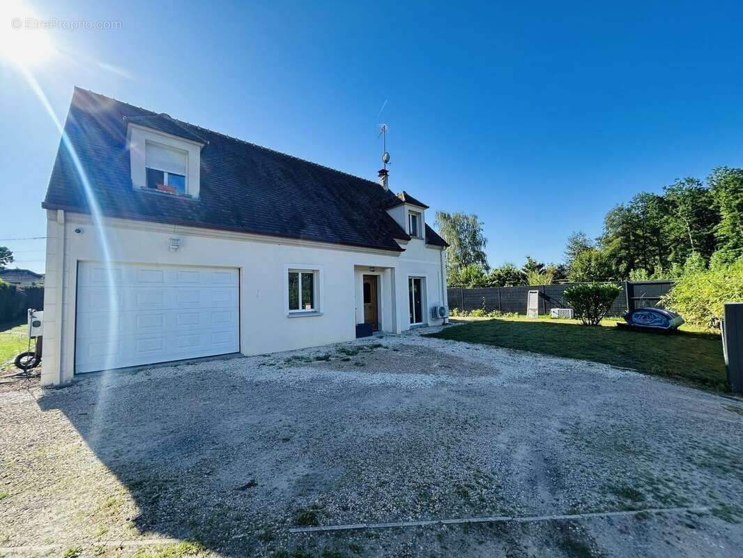 Maison à CHOISY-AU-BAC