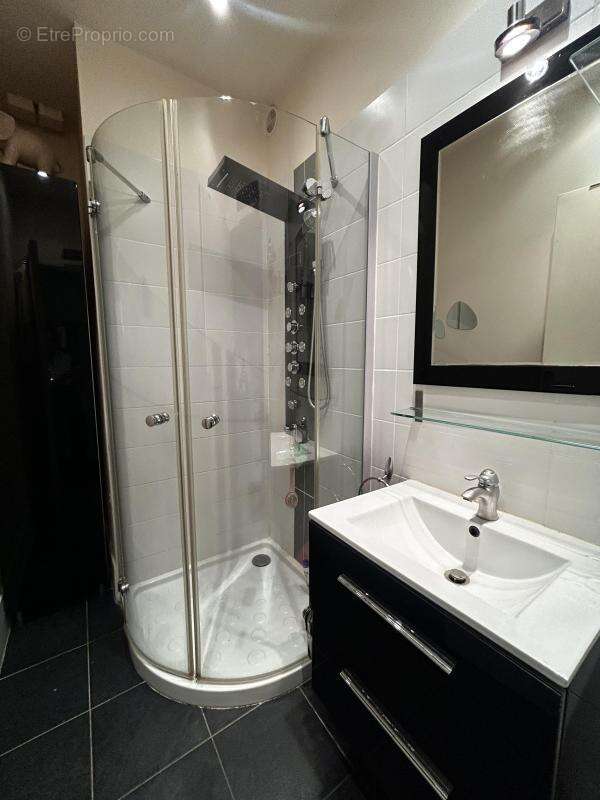 Appartement à MARSEILLE-2E
