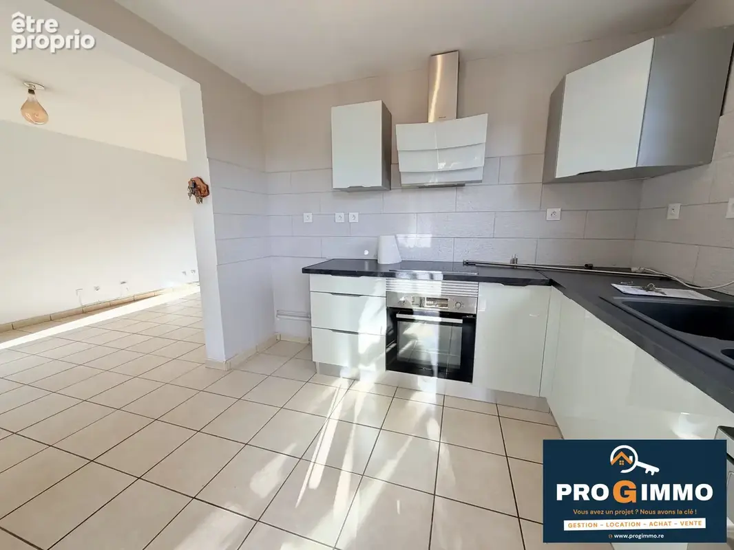 Maison 5 pièces 122 m² à vendre à Le Tampon (97430) - photo 2