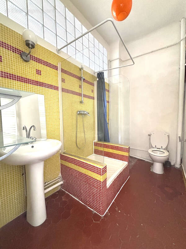 Appartement à MARSEILLE-1E