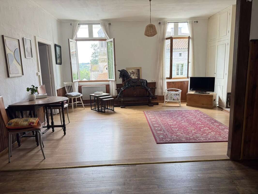 Maison de village avec 2 logements - photo 3